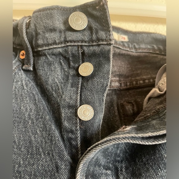 Levi’s Wedgie Fit Jeans - Picture 4 of 5